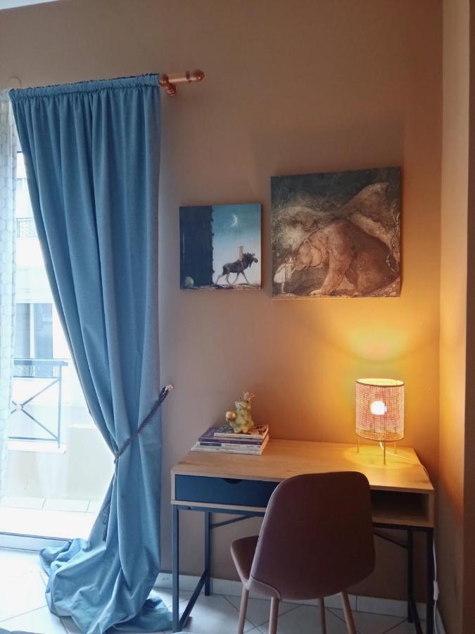 Central Artistic 2-Bedroom Apartment 79Sqm トリポリス エクステリア 写真